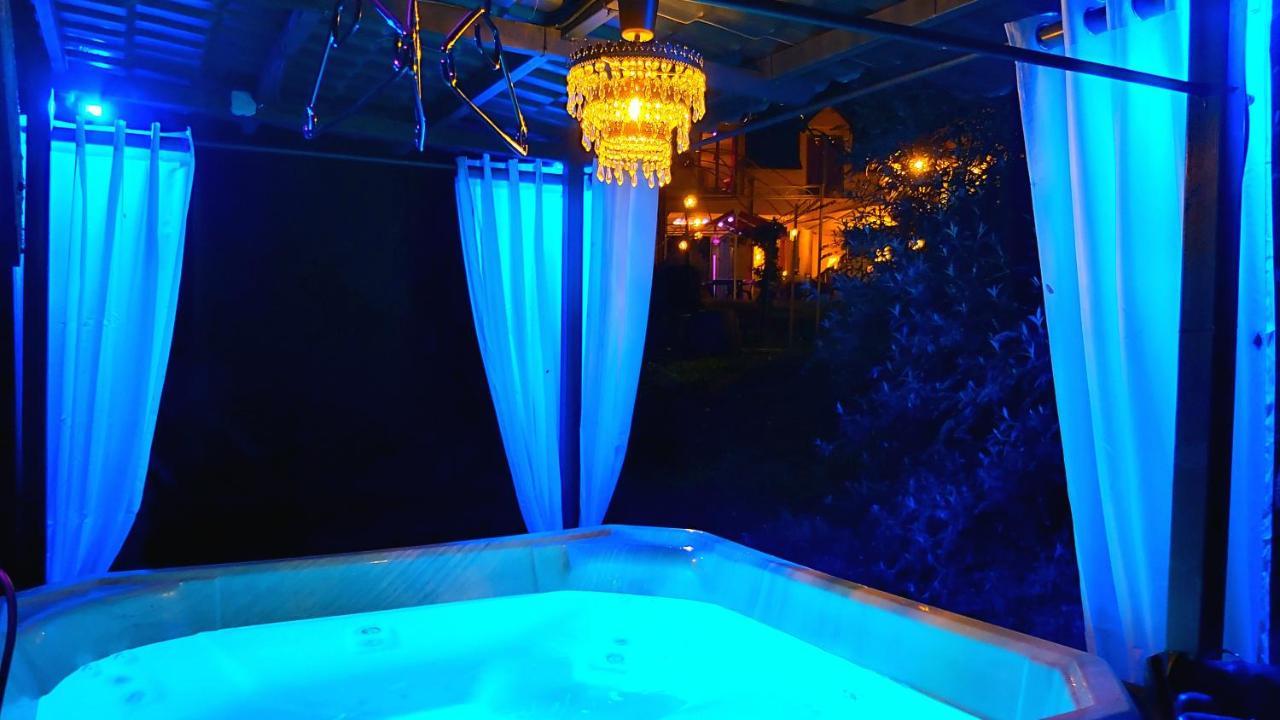 Bonbon Chambre D'Hotes Saint-Julien-de-Lampon Esterno foto